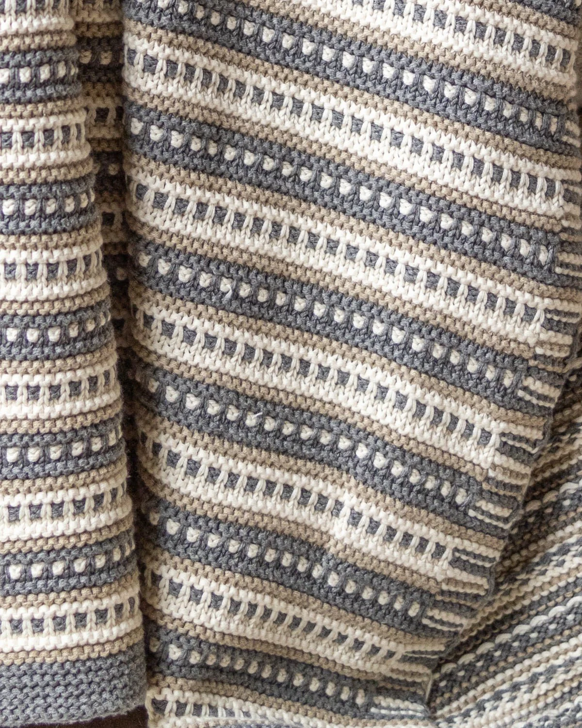 Della Organic Cotton Striped Knit Throw Blanket - Image 2